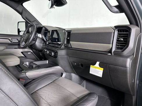 New 2026 Chevrolet Silverado 2500 ZR2 AWD/4WD image 29