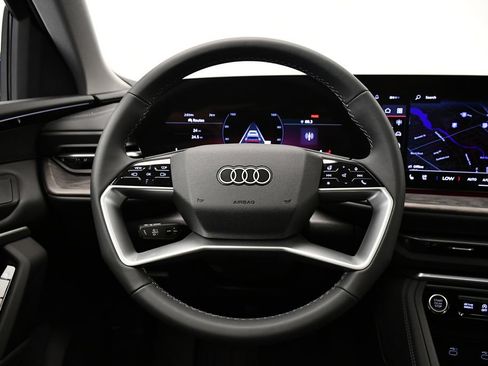 Used 2025 Audi Q5 Prestige w/ 20" Wheel Package AWD/4WD image 21