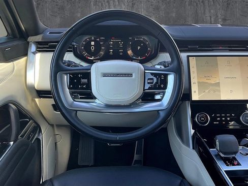Used 2023 Land Rover Range Rover SE image 8