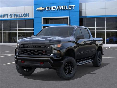 New 2026 Chevrolet Silverado 1500 Custom Trail Boss w/ LPO, Dark Essentials Package AWD/4WD image 6