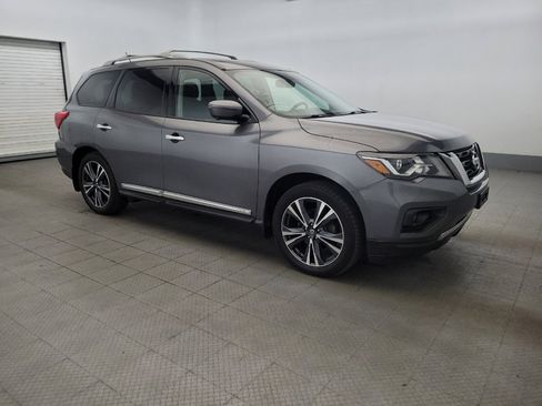 Used 2018 Nissan Pathfinder Platinum AWD/4WD image 11