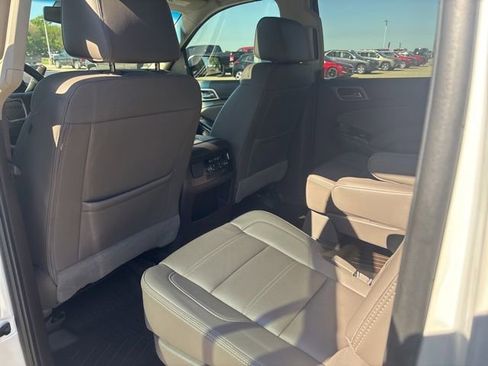 Used 2019 GMC Yukon XL Denali w/ Denali Ultimate Package AWD/4WD image 16
