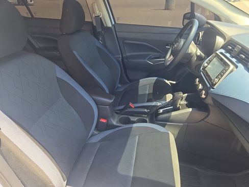 Used 2025 Nissan Versa SV w/ Trunk Package FWD image 10