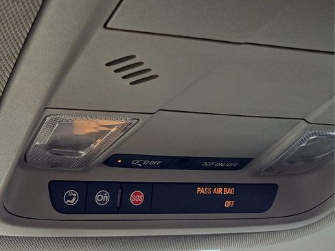 Used 2019 GMC Acadia SLE w/ LPO, Floor Liner Package FWD image 24