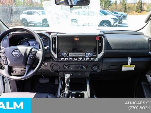 Certified 2025 Nissan Frontier SV RWD image 27