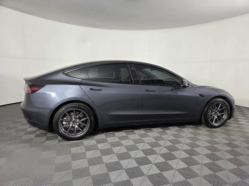 Used 2023 Tesla Model 3 Standard Range image 5