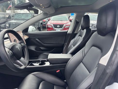 Used 2018 Tesla Model 3 Long Range image 15