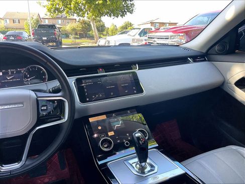 Used 2023 Land Rover Range Rover Evoque S image 8