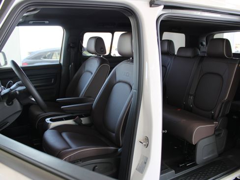 New 2025 Volkswagen ID. Buzz Pro S image 16