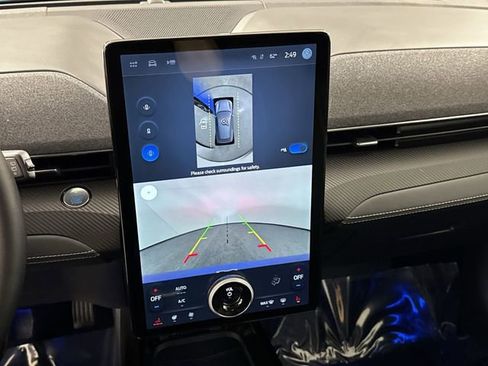 Used 2022 Ford Mustang Mach-E Premium image 8