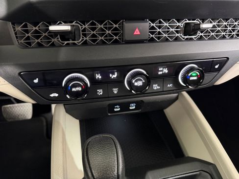 Used 2023 Honda Accord EX image 16