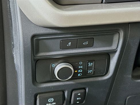 Used 2022 Ford Expedition Max XLT RWD image 17
