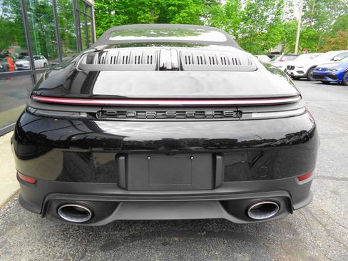 Used 2026 Porsche 911 Carrera T RWD image 6