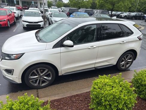 Used 2015 Ford Edge Sport w/ Equipment Group 401A FWD image 3