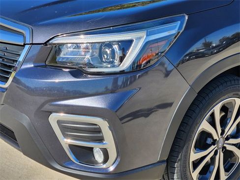 Used 2019 Subaru Forester Limited image 9