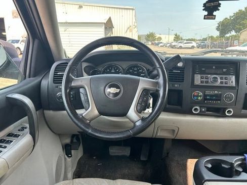 Used 2007 Chevrolet Silverado 1500 LT w/ 1LT Convenience Package RWD image 18