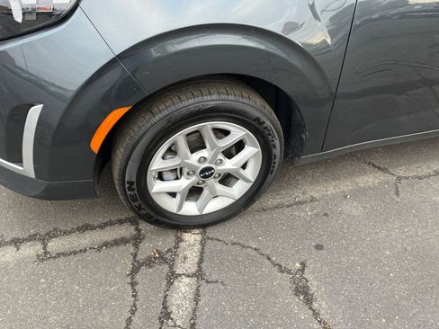 Used 2025 Kia Soul LX w/ LX Technology Package image 28