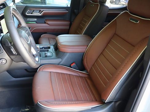 New 2026 GMC Sierra 1500 Denali Ultimate image 13