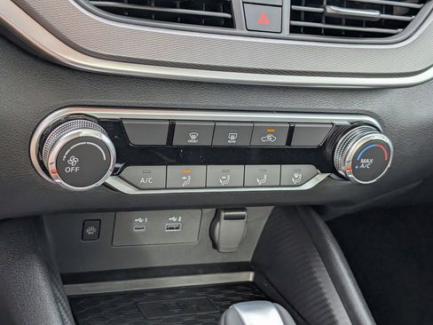 New 2026 Nissan Altima 2.5 SR FWD image 13