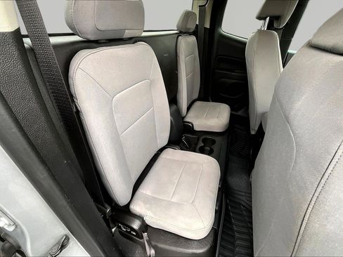 Used 2020 Chevrolet Colorado W/T w/ WT Convenience Package image 27