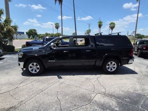 Used 2019 RAM 1500 Laramie AWD/4WD image 8