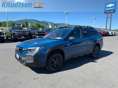 Used 2025 Subaru Outback Wilderness w/ Wilderness Package AWD/4WD image 3