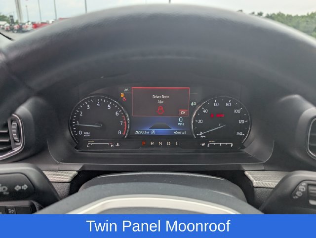 Used 2024 Ford Explorer XLT w/ Equipment Group 202A AWD/4WD image 19