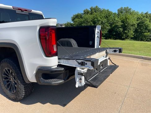 Used 2023 GMC Sierra 1500 AT4X AWD/4WD image 19