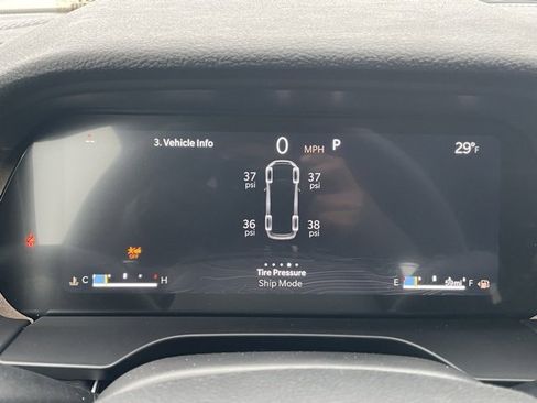 New 2025 Jeep Grand Cherokee L Laredo image 39