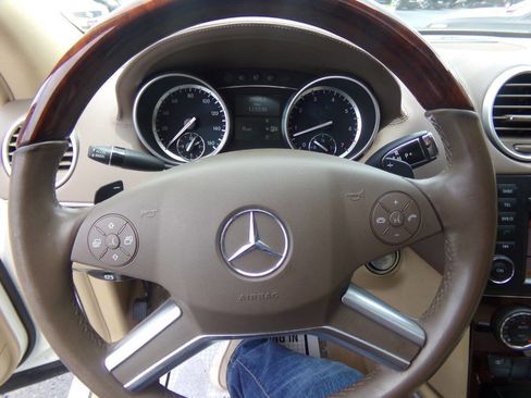 Used 2012 Mercedes-Benz GL 450 4MATIC image 56