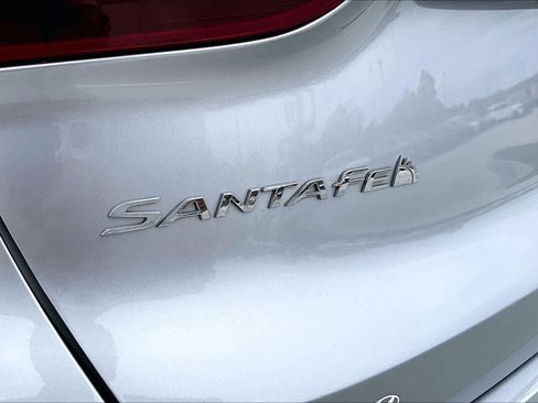 Used 2023 Hyundai Santa Fe SEL w/ Premium Package image 29