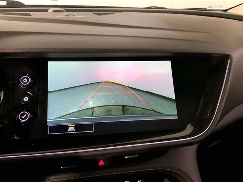 Used 2022 Buick Envision Essence w/ Sport Touring Package image 21