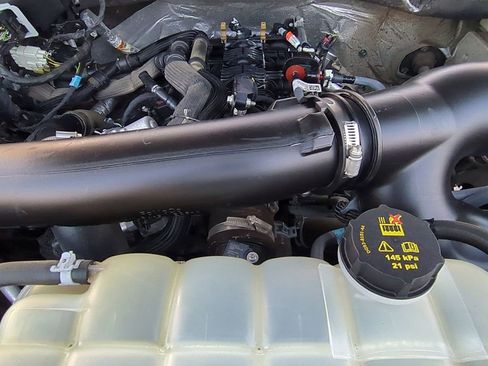 Used 2022 Ford Expedition Max XLT image 14