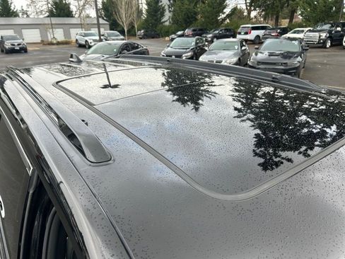 Used 2021 Jeep Grand Cherokee L Overland w/ Luxury Tech Group IV image 28