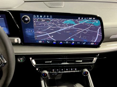 New 2026 Chevrolet Traverse LT w/ Enhanced Driving Package image 28