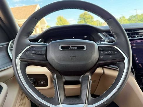 Used 2023 Jeep Grand Cherokee L Limited w/ Luxury Tech Group II AWD/4WD image 22