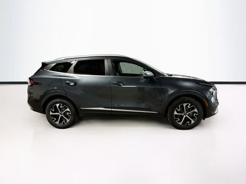 Used 2023 Kia Sportage EX AWD/4WD image 8