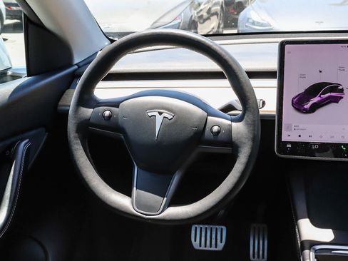 Used 2021 Tesla Model Y Performance AWD/4WD image 22