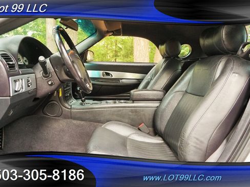 Used 2004 Ford Thunderbird image 12