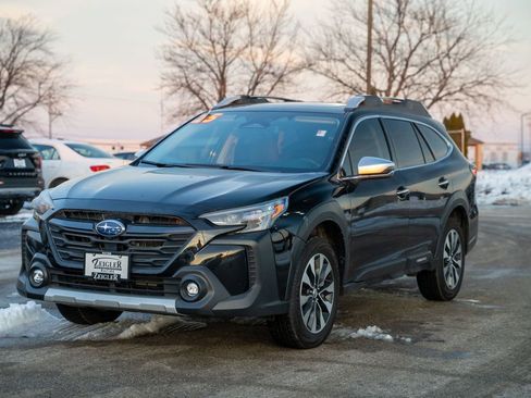 Used 2025 Subaru Outback Touring XT image 3