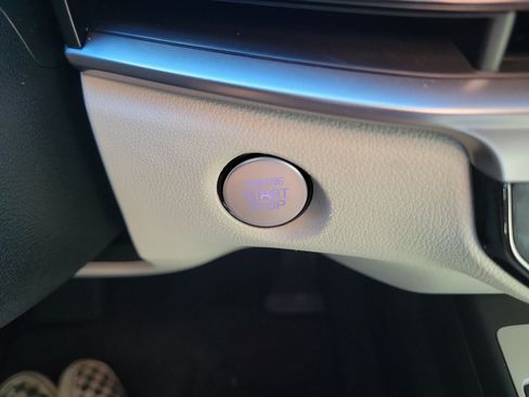 Certified 2025 Kia Sorento S w/ Panoramic Sunroof Package FWD image 32