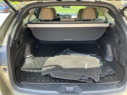 Certified 2025 Subaru Outback Limited AWD/4WD image 17