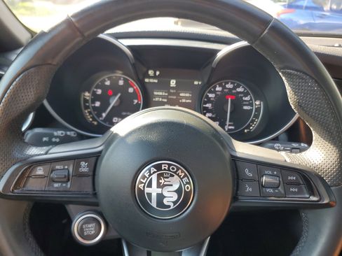 Used 2023 Alfa Romeo Giulia Ti image 21