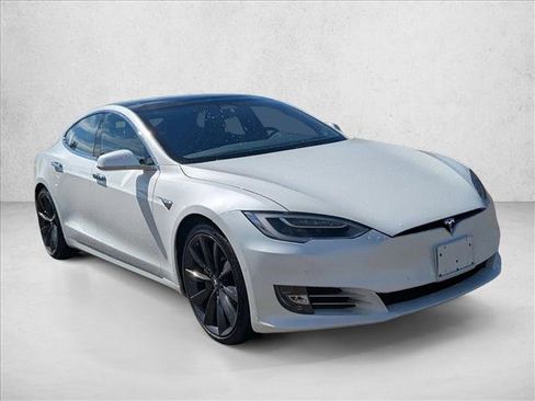 Used 2017 Tesla Model S 100D image 3