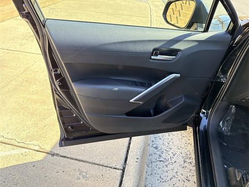 Used 2023 Toyota Corolla Cross XSE w/ Convenience Package image 15