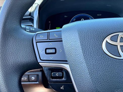 Used 2025 Toyota Camry LE image 22