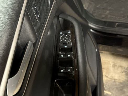 Used 2019 Ford Edge SEL w/ Equipment Group 201A AWD/4WD image 23