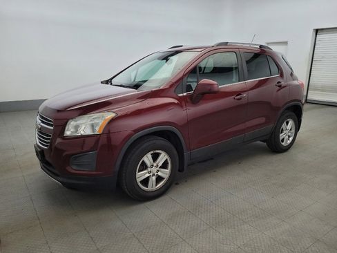 Used 2016 Chevrolet Trax LT w/ LT Convenience Package image 2