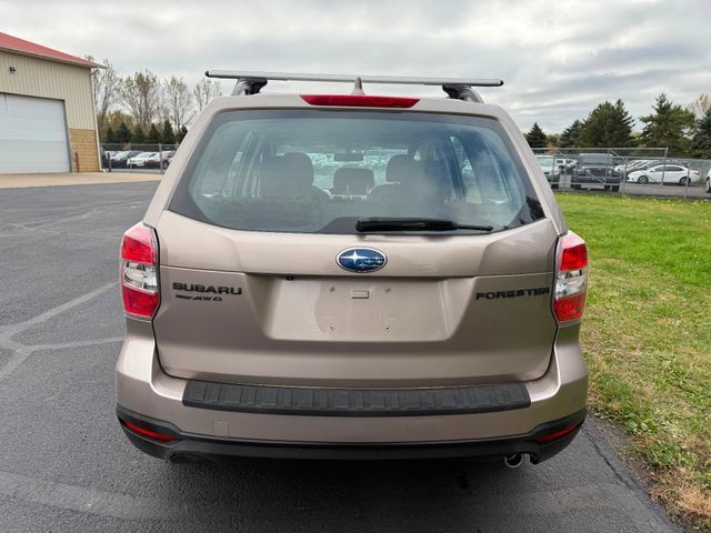 Used 2016 Subaru Forester 2.5i w/ Alloy Wheel Package AWD/4WD image 2