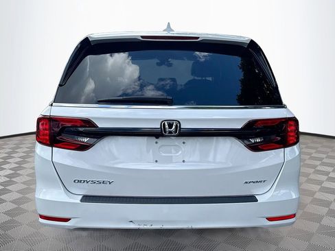 Used 2024 Honda Odyssey Sport image 7